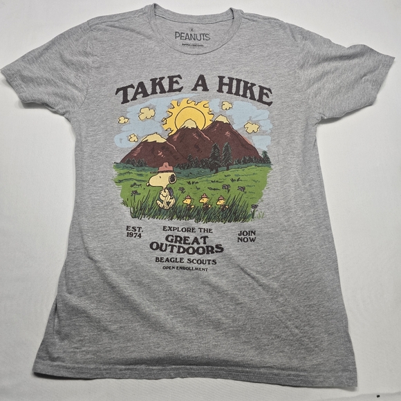 Ripple Junction Peanuts Snoopy Take A Hike Great Outdoors Tshirt M - Picture 1 of 5